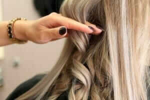 hairdresser-styling-models-hair (4)