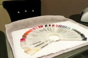 nail-colour-samples-on-tray