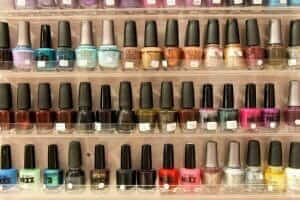 nail-varnish-bottles-on-shelf